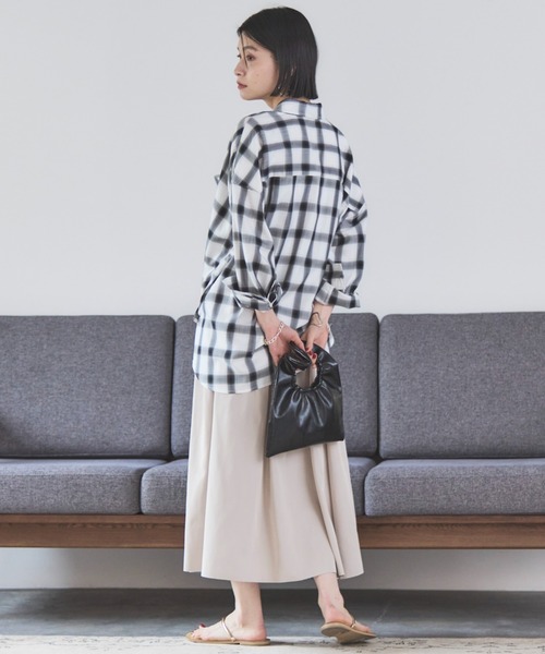 Doux archives（ドゥアルシーヴ）の「リバーシブルタフタスカート（スカート・レディース・ネイビー/ベージュ・FREE）」の20枚目の写真