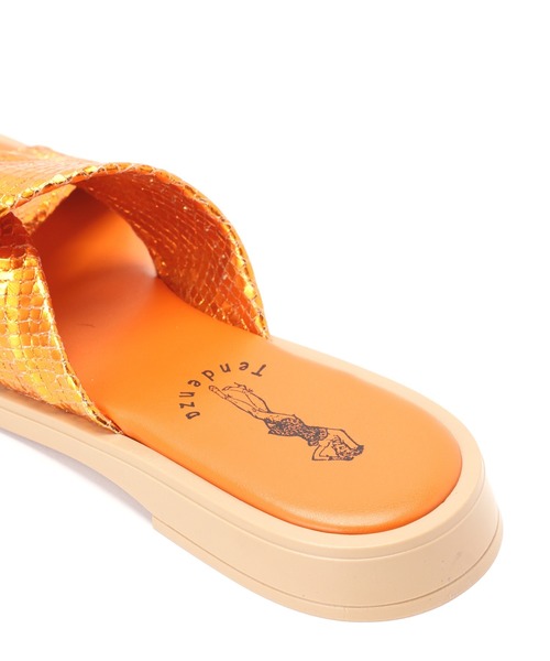 ROSE BUD(ローズバッド)の「(TENDENZA)メタリックサンダル(サンダル・レディース・ブラック/シルバー/オレンジ・36/37/38)」の8枚目の写真