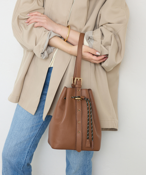 SLOBE IENA(スローブイエナ)の「《追加》SLOBE コード巾着バッグ(ショルダーバッグ・レディース・キャメル・FREE)」の13枚目の写真