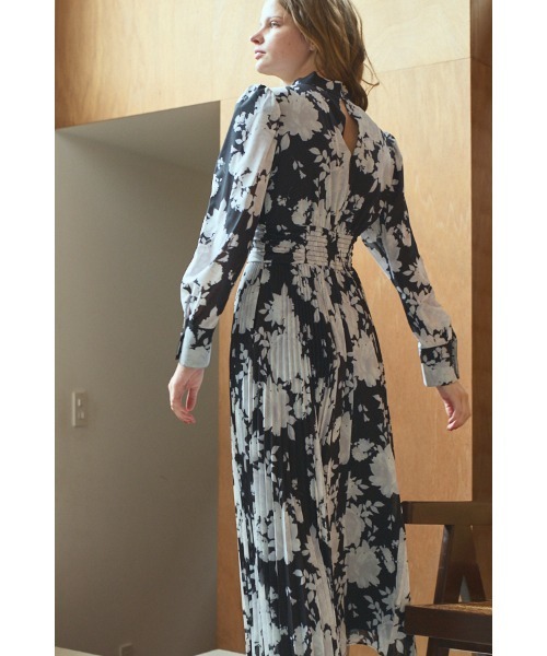 Estella.K(エステラケー)の「Abby Dress クロスネックタイドットドレス(ワンピース・レディース・ブラック系その他/ホワイト系その他/ブラック系その他2/ピンク系その他・FREE)」の6枚目の写真