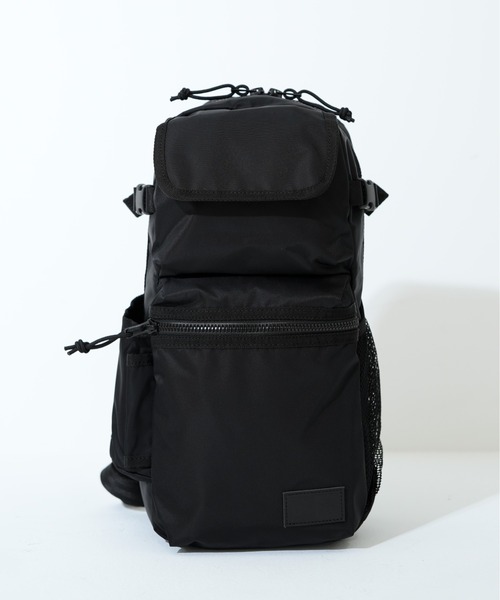 NEW ERA(ニューエラ)の「【NEW ERA/ニューエラ】SLING BODY BAG(ボディバッグ/ウエストポーチ・メンズ・ブラック系その他/ブラック・FREE)」の9枚目の写真