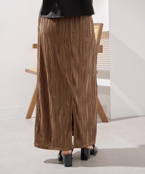 MAISON BREEZE（メゾンブリーズ）の「【MAISON BREEZE】ウェーブパイピングスカート DTK（スカート・レディース・ブラウン/ブラック・FREE）」の7枚目の写真