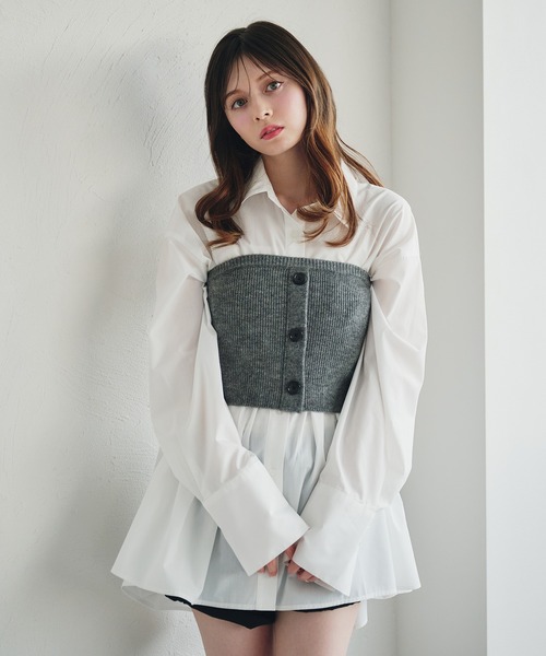 fupel（フぺル）の「bustier set voluminous peplum shirt blous / ビスチェ付きボリュームペプラムシャツブラウス（シャツ/ブラウス・レディース・ライトブルー/オフホワイト・FREE）」の2枚目の写真