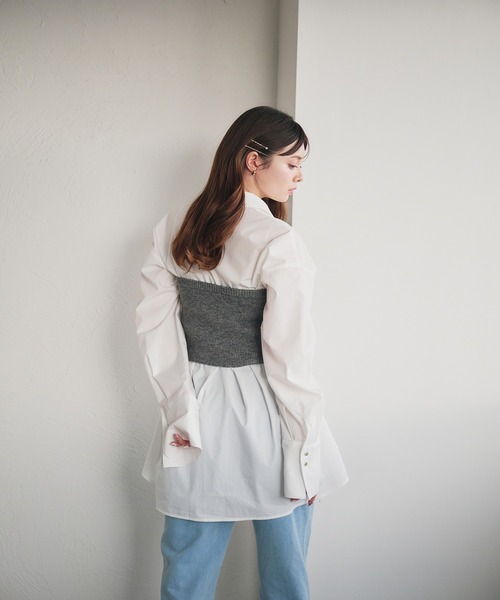 fupel（フぺル）の「bustier set voluminous peplum shirt blous / ビスチェ付きボリュームペプラムシャツブラウス（シャツ/ブラウス・レディース・ライトブルー/オフホワイト・FREE）」の12枚目の写真