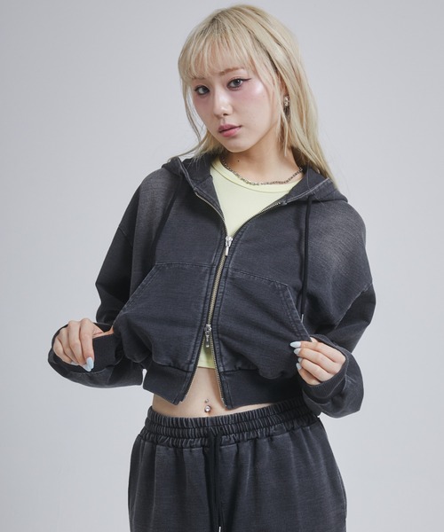 ENVYM(アンビー)の「ウォッシュドショートパーカー(パーカー・レディース・ブルー/ブラック・FREE)」の17枚目の写真