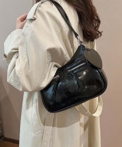 LA VORAGINE(ラ ヴォラジネ)の「2wayスクエアショルダーバッグ ベルト2本(ショルダーバッグ・レディース・ブラック/ワイン/ホワイト/ダークブラウン/ブラウン・FREE)」の3枚目の写真