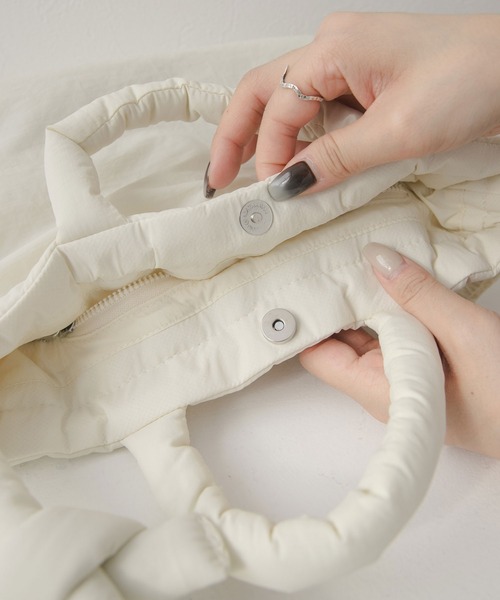 rectangle（レクタングル）の「マルチウェイナイロンミニバッグ（ショルダーバッグ・レディース・ホワイト/ブルー/グレイッシュベージュ/ブラック・FREE）」の19枚目の写真