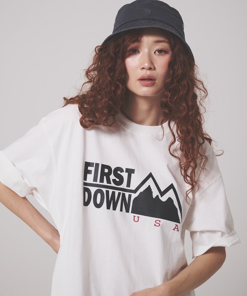 FIRST DOWN（ファーストダウン）の「プリントロゴ ショートスリーブ Tシャツ（Tシャツ/カットソー・メンズ・ネイビー/ブラック/ホワイト/杢グレー・M/S/XL/L/XXL）」の2枚目の写真