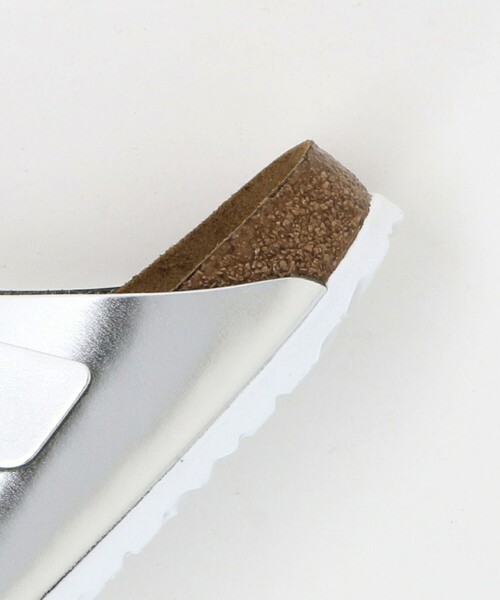 BIRKENSTOCK(ビルケンシュトック)の「<BIRKENSTOCK>アリゾナ ソフトフットベッド サンダル / Arizona Soft Footbed(サンダル・レディース・シルバー・38/35/36/37)」の12枚目の写真