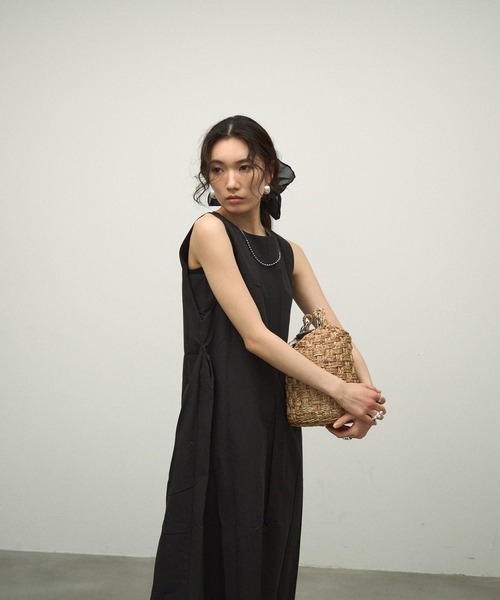 Lutim by u（ルチバイユー）の「Organdie Big Frilled Scrunchie / オーガンジービッグフリルシュシュ（シュシュ・レディース・ブラック/ホワイト・FREE）」の12枚目の写真