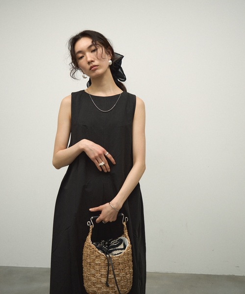 Lutim by u（ルチバイユー）の「Organdie Big Frilled Scrunchie / オーガンジービッグフリルシュシュ（シュシュ・レディース・ブラック/ホワイト・FREE）」の10枚目の写真