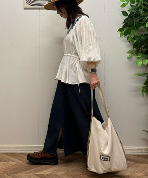 Right-on（ライトオン）の「テープトートバッグ（ショルダーバッグ・レディース・オフホワイト/ブルー・ONE SIZE）」の9枚目の写真