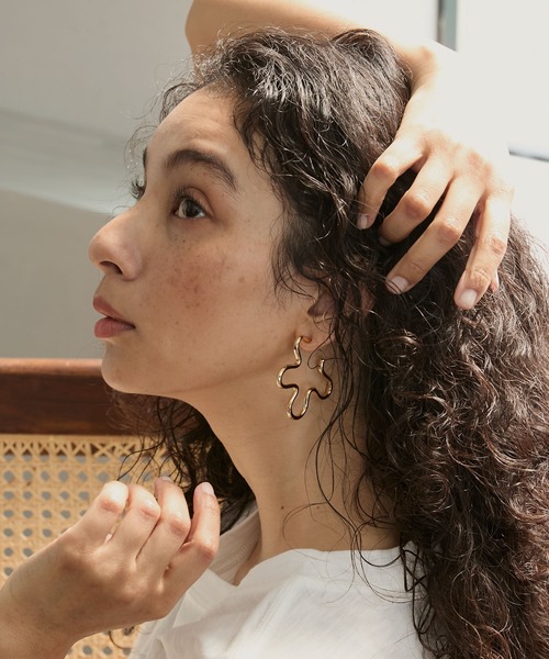MARNI*耳元から魅力を*エナメル フラワーポップドロップ ピアス mimi33】天然石ドロップピアス[silver925][Sheerchic]｜アネモネ