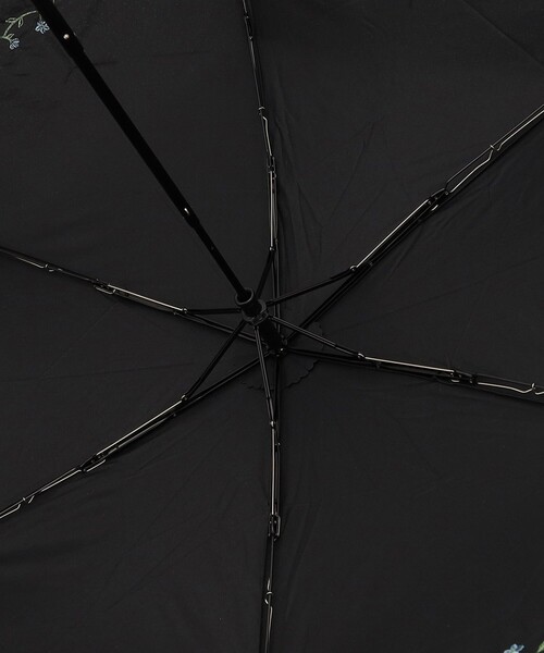 Afternoon Tea（アフタヌーンティー）の「小花刺繍晴雨兼用折りたたみ傘 日傘（折りたたみ傘・レディース・ブラック/ネイビー・ONE SIZE）」の15枚目の写真