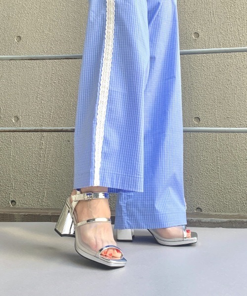 REZOY（リゾイ）の「【25SS新作】【R&E】チュールカバーストラップスクエアトゥサンダル（サンダル・レディース・アイボリー/ブラック/シルバー・L/M/S/LL）」の17枚目の写真