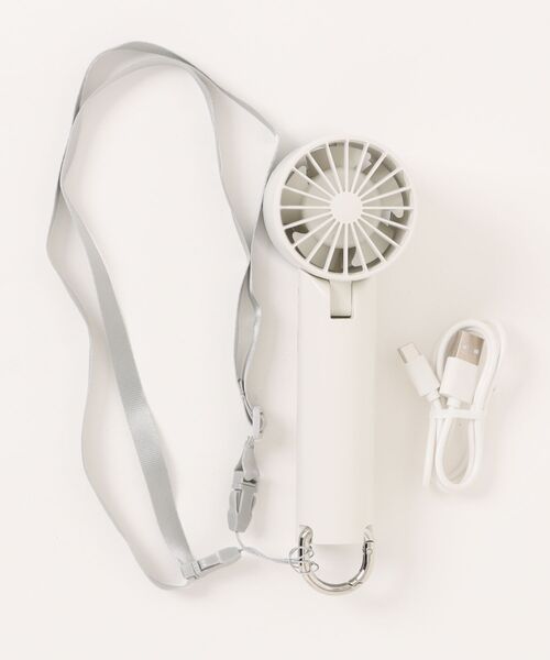 Cinderella（シンデレラ）の「ハンディファン 扇風機 持ち歩き 冷却プレート 携帯扇風機 小型 ハンディ コンパクト ストラップ カラビナ 夏 充電式 冷却 卓上 便利 手持ち ミニ扇風機 5枚羽 簡単 白 紫 灰色 ホワイト パープル グレー（生活家電・レディース・グレイッシュベージュ/ホワイト/パープル・FREE）」の4枚目の写真