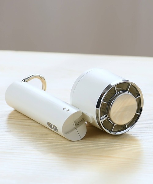 Cinderella（シンデレラ）の「ハンディファン 扇風機 持ち歩き 冷却プレート 携帯扇風機 小型 ハンディ コンパクト ストラップ カラビナ 夏 充電式 冷却 卓上 便利 手持ち ミニ扇風機 5枚羽 簡単 白 紫 灰色 ホワイト パープル グレー（生活家電・レディース・グレイッシュベージュ/ホワイト/パープル・FREE）」の5枚目の写真