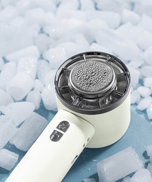 Cinderella（シンデレラ）の「ハンディファン 扇風機 持ち歩き 冷却プレート 携帯扇風機 小型 ハンディ コンパクト ストラップ カラビナ 夏 充電式 冷却 卓上 便利 手持ち ミニ扇風機 5枚羽 簡単 白 紫 灰色 ホワイト パープル グレー（生活家電・レディース・グレイッシュベージュ/ホワイト/パープル・FREE）」の9枚目の写真