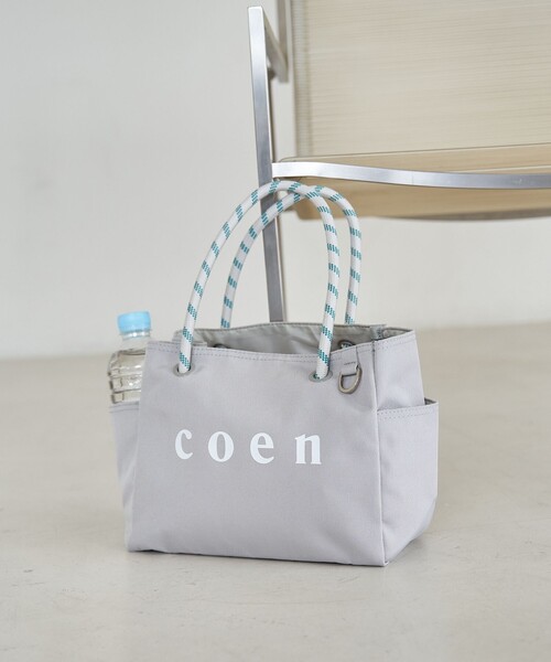 coen（コーエン）の「【一部WEBカラー・新色登場】coen（コーエン） ロゴ ポリキャンバストートバッグ（Mサイズ）（トートバッグ・レディース・ブラック/オリーブ/グレー/オレンジ/ネイビー/レッド/ベージュ/ダークブラウン/その他2/マスタード/ダークグレー・FREE）」の2枚目の写真