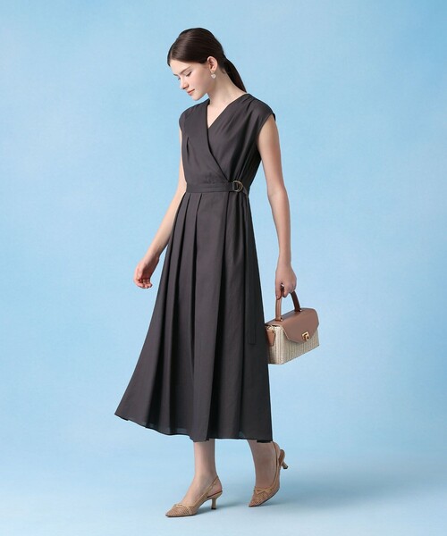 ANAYI（アナイ）の「ビエラコットンカシュクールワンピース（ワンピース・レディース・チャコールグレー/ベージュ・36/38/34）」の4枚目の写真