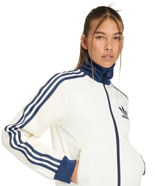 adidas（アディダス）の「adidas KNIT CLASSIC TT / アディダス ニット クラシック トラック トップ（その他トップス・レディース・ホワイト・L/M/S）」の3枚目の写真