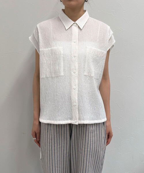 fredy emue（フレディエミュ）の「前開きフレンチタックシャツ（シャツ/ブラウス・レディース・ブラック/オフホワイト/キャメル・38）」の7枚目の写真