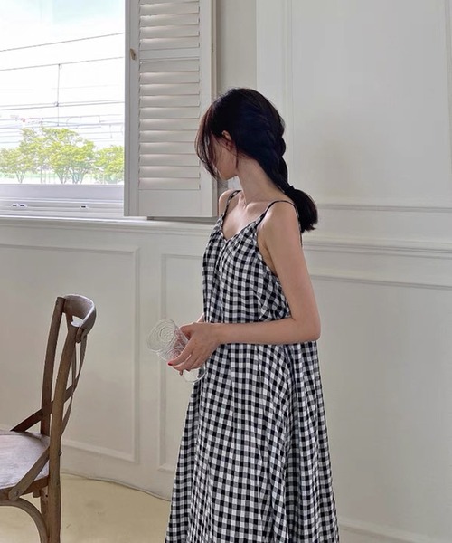 shopnikoniko(ショップニコニコ)の「キャミワンピース チェック ギンガムチェック ロング丈 ワンピース(ワンピース・レディース・グレー・フリー)」の6枚目の写真