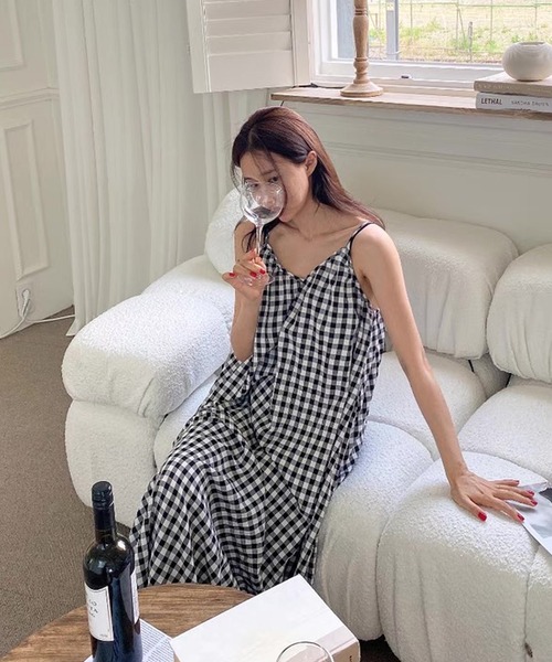 shopnikoniko(ショップニコニコ)の「キャミワンピース チェック ギンガムチェック ロング丈 ワンピース(ワンピース・レディース・グレー・フリー)」の7枚目の写真