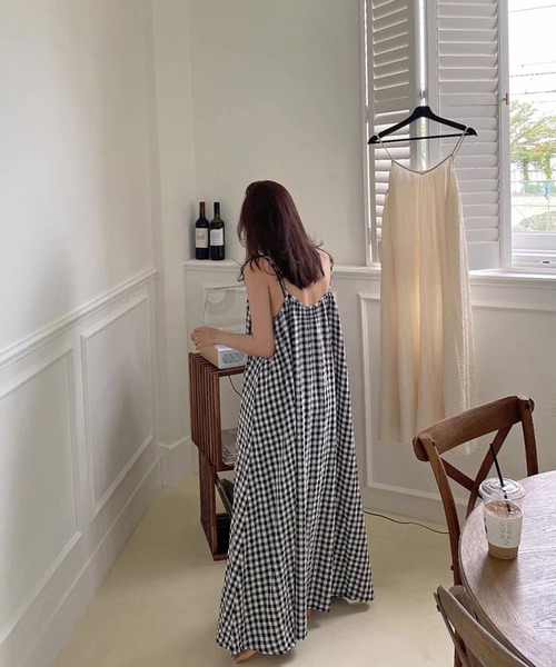 shopnikoniko(ショップニコニコ)の「キャミワンピース チェック ギンガムチェック ロング丈 ワンピース(ワンピース・レディース・グレー・フリー)」の10枚目の写真