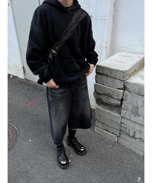 ARCHIVER（アーカイバ）の「【Lp】ブラックデニムハーフパンツ（デニムパンツ・レディース・ブラック・SMALL/MEDIUM/LARGE）」の3枚目の写真
