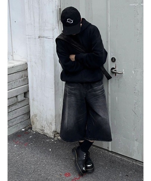 値下げ可能⭕️Akademiks ブラックデニム ハーフパンツ 値下げ可能⭕️Akademiks ブラックデニム ハーフパンツ
