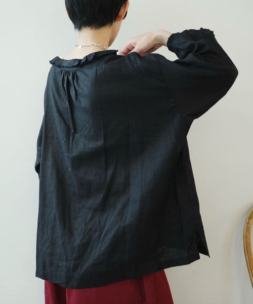 JOURNAL STANDARD LUXE(ジャーナルスタンダード ラックス)の「ソフトリネン タックフリルブラウス(シャツ/ブラウス・レディース・ホワイト/ブラック・FREE)」の1枚目の写真