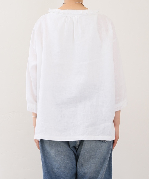 JOURNAL STANDARD LUXE(ジャーナルスタンダード ラックス)の「ソフトリネン タックフリルブラウス(シャツ/ブラウス・レディース・ホワイト/ブラック・FREE)」の13枚目の写真