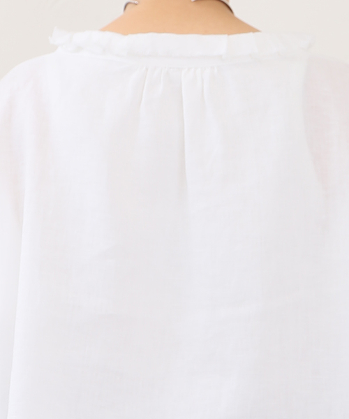 JOURNAL STANDARD LUXE(ジャーナルスタンダード ラックス)の「ソフトリネン タックフリルブラウス(シャツ/ブラウス・レディース・ホワイト/ブラック・FREE)」の15枚目の写真