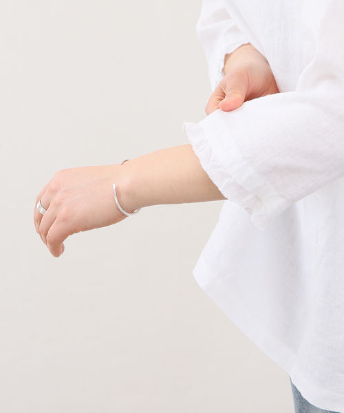 JOURNAL STANDARD LUXE(ジャーナルスタンダード ラックス)の「ソフトリネン タックフリルブラウス(シャツ/ブラウス・レディース・ホワイト/ブラック・FREE)」の17枚目の写真