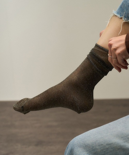 SALON adam et rope'（サロン アダム エ ロペ）の「シアーラメソックス（ソックス/靴下・レディース・ベージュ/その他1・FREE）」の3枚目の写真