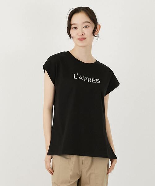 MELROSE claire(メルローズ クレール)の「ロゴノースリーブTシャツ(Tシャツ/カットソー・レディース・グレイッシュベージュ/ブラック/ホワイト・FREE)」の1枚目の写真