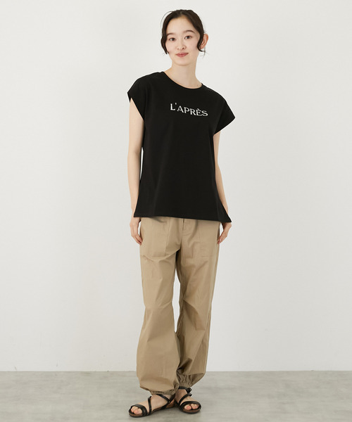 MELROSE claire(メルローズ クレール)の「ロゴノースリーブTシャツ(Tシャツ/カットソー・レディース・グレイッシュベージュ/ブラック/ホワイト・FREE)」の8枚目の写真