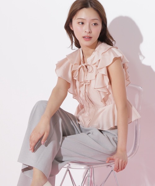 JILL by JILL STUART（ジルバイジルスチュアート）の「ペプラムラッフルブラウス（シャツ/ブラウス・レディース・ライトグリーン/ホワイト/ピンク・FREE）」の17枚目の写真