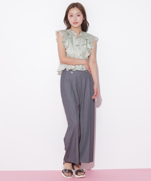 JILL by JILL STUART（ジルバイジルスチュアート）の「ペプラムラッフルブラウス（シャツ/ブラウス・レディース・ライトグリーン/ホワイト/ピンク・FREE）」の5枚目の写真