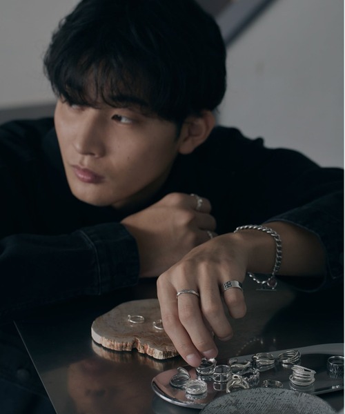 GRAiL(accessories)（グレイル（アクセサリー））の「Cross logo ring【BLACK logo】（リング・メンズ・シルバー・ONE SIZE）」の17枚目の写真