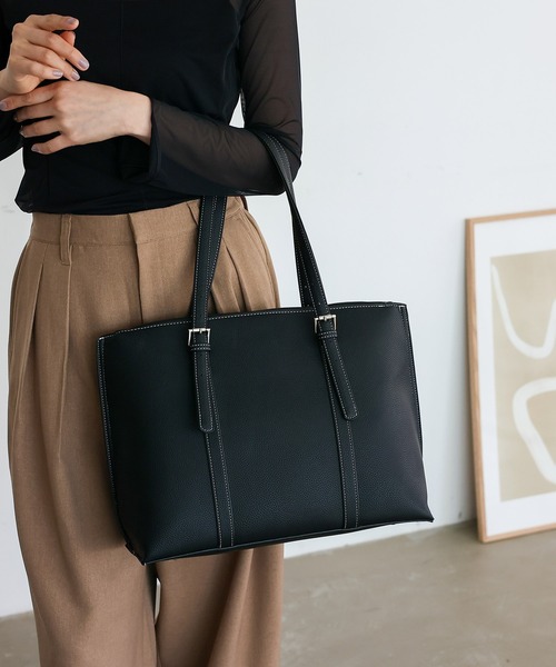 VitaFelice（ヴィータフェリーチェ）の「ベルトハンドルトートバッグ ステッチ A4 通勤トート（トートバッグ・レディース・ベージュ系/ブラック×ホワイト/ブラック・FREE）」の5枚目の写真