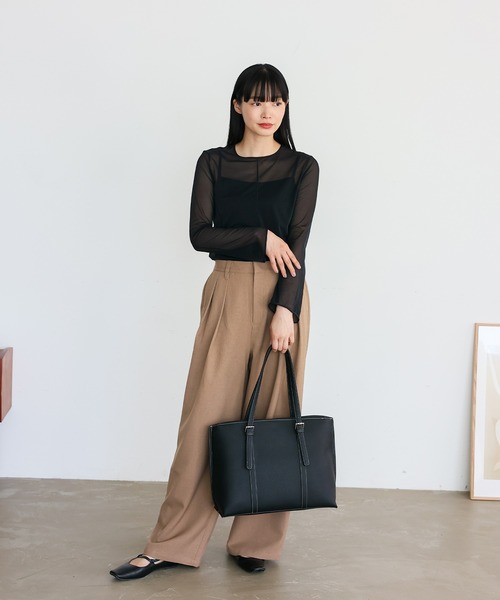 VitaFelice（ヴィータフェリーチェ）の「ベルトハンドルトートバッグ ステッチ A4 通勤トート（トートバッグ・レディース・ベージュ系/ブラック×ホワイト/ブラック・FREE）」の11枚目の写真