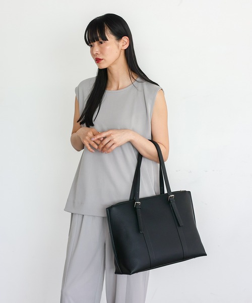 VitaFelice（ヴィータフェリーチェ）の「ベルトハンドルトートバッグ ステッチ A4 通勤トート（トートバッグ・レディース・ベージュ系/ブラック×ホワイト/ブラック・FREE）」の17枚目の写真