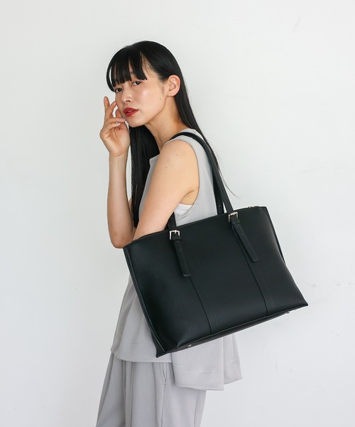 VitaFelice（ヴィータフェリーチェ）の「ベルトハンドルトートバッグ ステッチ A4 通勤トート（トートバッグ・レディース・ベージュ系/ブラック×ホワイト/ブラック・FREE）」の18枚目の写真