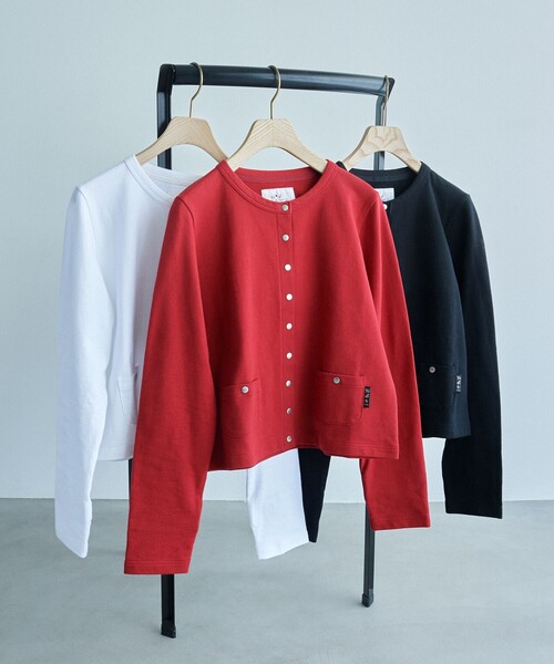 To b. by agnes b.（トゥービーバイアニエスベー）の「＜To b. by agnes b.コラボ＞ドットボタン カーディガン（カーディガン/ボレロ・レディース・ブラック/オフホワイト/レッド・FREE）」の5枚目の写真