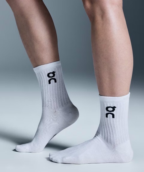 On(オン)の「On/オン Logo Sock High 3P(ソックス/靴下・メンズ・ホワイト/ブラック・M/S)」の1枚目の写真