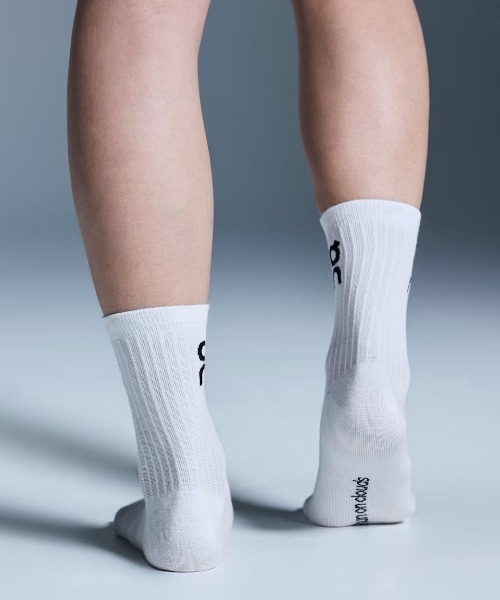 On(オン)の「On/オン Logo Sock High 3P(ソックス/靴下・メンズ・ホワイト/ブラック・M/S)」の5枚目の写真