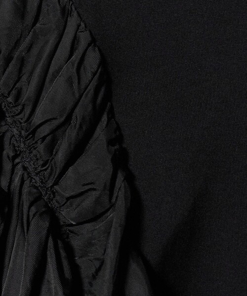 TOGA PULLA（トーガ　プルラ）の「＜TOGA PULLA＞ギャザー スリーブ ドッキング Tシャツ（Tシャツ/カットソー・レディース・ブラック/ホワイト・36）」の9枚目の写真