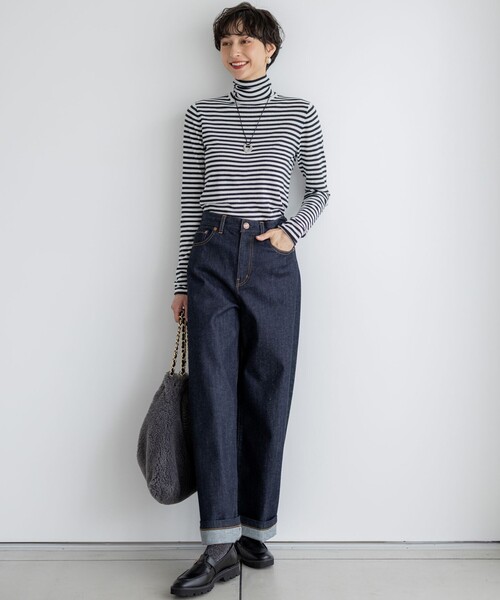 23区 L(ニジュウサンクオオキイサイズ)の「【CLASSY.掲載/洗える】スムージーコットン タートルネック ニット(ニット/セーター・レディース・ホワイト系/ホワイト系1/ベージュ系/ブラック系・46/48/44)」の5枚目の写真